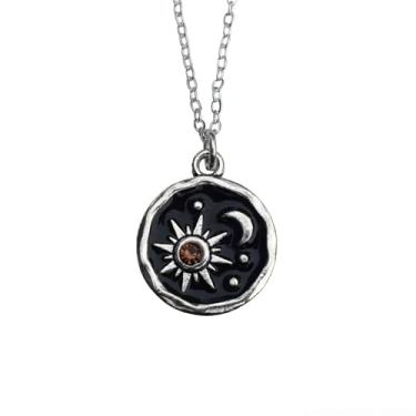 Imagem de Colar dia e noite | pingente celestial sol lua estrelas céu, medalhão redondo exclusivo gravado em astrologia cósmica, presente de astronomia mística espiritual, Normal, Metal, Sem Pedra Preciosa