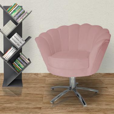 Imagem de Poltrona Estofada Com Base Giratória de Metal Pétala Veludo Rosa Nude - lm decor