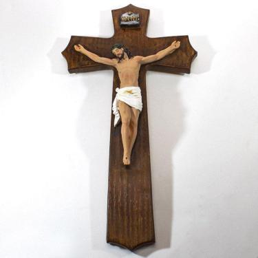 Imagem de Crucifixo De Parede Marrom Importado Resina 50 Cm