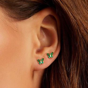 Imagem de Brincos de prata para mulheres de aço inoxidável 20G brincos de cartilagem borboleta verde zircônia cúbica banhado a ouro 18 K Tragus CZ brincos de parafuso nas costas, standard, Aço inoxidável, Sem