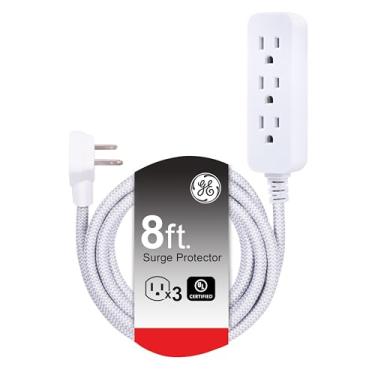 Imagem de GE Protetor SurGE com 3 tomadas, cabo de extensão longo trançado de 2,5 m, filtro SurGE para extensão de plugue plano, 250 joules listado na ETL, branco 38433