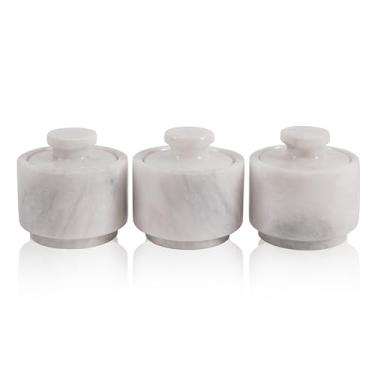 Imagem de EARTHENTONES Conjunto de 3 tigelas de tempero de sal de mármore, pedra branca feita à mão, sal ou pimenta e açúcar, recipientes de balcão de cozinha elegantes para mesa e bancada