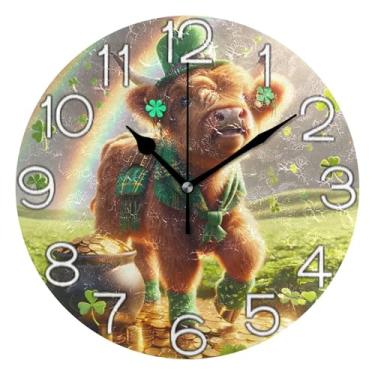 Imagem de GAIGEO Relógio de parede analógico decorativo operado por bateria relógio de cozinha fofo, decoração de parede de meados do século sala de estar vaca highland St Patricks, 25 cm, ponteiros pretos