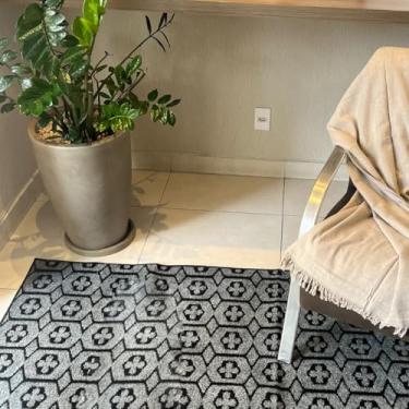 Imagem de Tapete Clean Retangular Elegante 1,00 x 1,50 Para Sala Carpete Cinza em Polipropileno Estampa Moderna Desenho Flor Base Antiderrapante 1x1,5m Decoração Para Sala de Estar Quarto Recepção