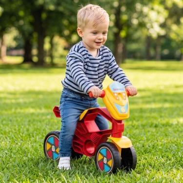 Imagem de Totokross Motoca de Equilíbrio 4 Rodas sem Pedal Vermelha - Cardoso To