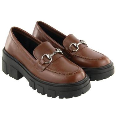 Imagem de Mocassim em Couro Lk Store com Detalhe em Metal e Sola Alta Tratorada
