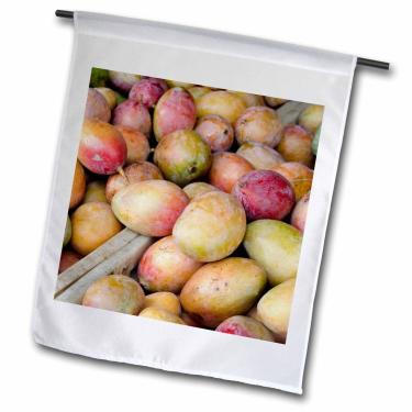 Imagem de 3dRose Brasil, Amazon, Manaus. Mercado Municipal, Mangas à venda. - Bandeira de jardim, 30,48 x 45,72 cm