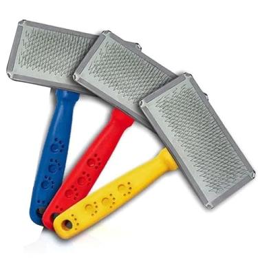 Imagem de Escova Rasqueadeira Aço Patinhas Tira Pelos Pet Cães e Gatos (AMARELA-MÉDIA)