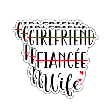 Imagem de (3 peças) Adesivo de vinil com citações engraçadas namorada noiva esposa recém-casado presente para copo laptop Kindle garrafas de água livros telefone presente para esposa promovido - Tamanho 3x3
