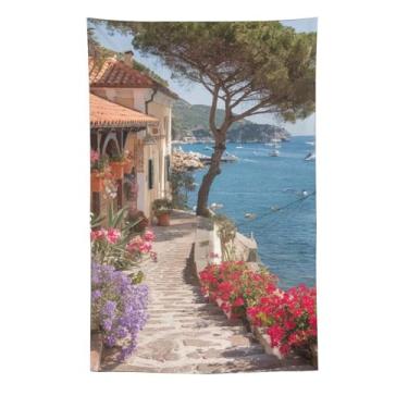 Imagem de Tapeçaria italiana de cidade costeira caminho de paralelepípedos buganvílias flores iate porto cênico litoral vila decoração de parede vibrante arte de paisagem mediterrânea para casa espaço de vida