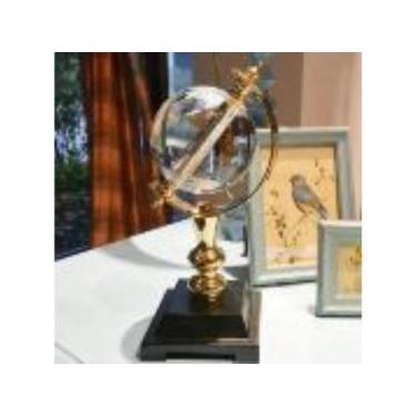Imagem de Escultura Globo Transparente Metal Dourado c Base Formosa - LUXdécor C