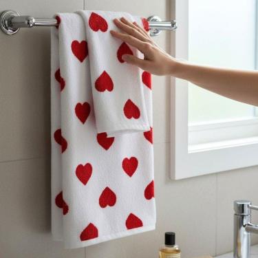 Imagem de Jogo Toalha de Banho e Toalha de Rosto Felpuda Corações Vermelho 100% Algodão Teka - Toque Macio e Alta Absorção