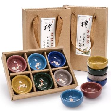 Imagem de Foraineam 12 peças de xícaras de chá de saquê de cerâmica, conjuntos de copos de dose de soju coreano, 30 ml, xícara de saquê minúscula de 30 ml, xícaras de chá estilo kungfu chinês, acessórios de chá