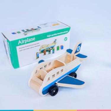 Imagem de Avião Comercial de Madeira com Passageiros, Rodas Móveis, Brinquedo Educativo, 3+ Anos