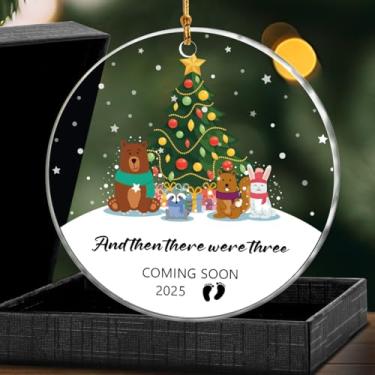 Imagem de Enfeite de Natal da família 2025 para decorações de árvores, enfeites de acrílico para pendurar primeiro Natal do bebê, mamãe e papai