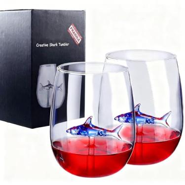 Imagem de Taça de vinho de tubarão, conjunto personalizado de 2 taças de vinho com tubarão dentro, taças de vinho de cristal exclusivas para festa do dia dos namorados mulheres