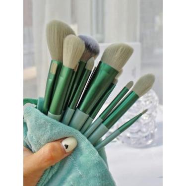 Imagem de Conjunto de 13 pincéis de maquiagem macio e fofo profissional base cosmética em pó sombra kabuki pincel de maquiagem ferramenta de beleza com bolsa esponja de maquiagem presente de beleza para