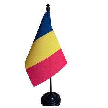 Imagem de Bandeira de Mesa do Chade, 26cm Altura Total, 18x11cm Tecido Oxford, Face Única, Base Plástica, Decorativa, para Escritório e Eventos
