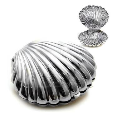 Imagem de Kit 24 Conchas Marinha Sereia Pérola Branca / Dourado Lembrancinha Dec
