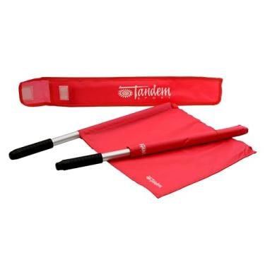 Imagem de Tandem Sport Bandeiras vermelhas de luxo - Bandeiras de árbitro com alças macias e confortáveis - Bandeiras de árbitro de vôlei e futebol - Conjunto de 2 com bolsa de transporte