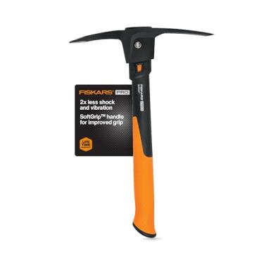 Imagem de Fiskars Picareta Pro - 0,7 kg Mattock com absorção de choque e alça de aderência confortável - Pry Rocks, Solte o solo - Aço forjado resistente - Ferramentas de construção, construção e quintal