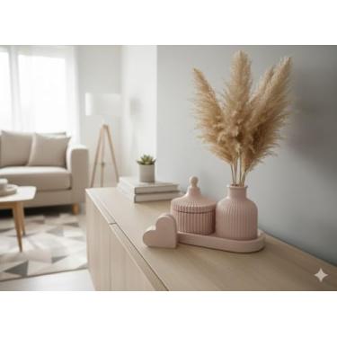 Imagem de Conjunto Decorativo em gesso impermeabilizado vaso e Pote Canelado Rosa suave com Bandeja e Coração porta retrato ou recado, 4 Peças