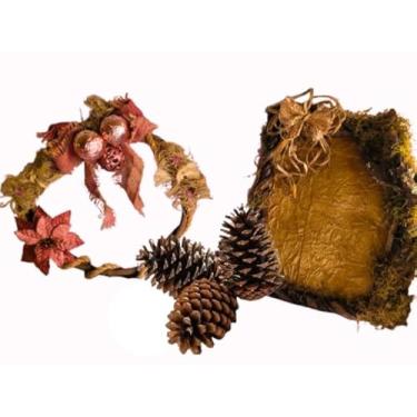 Imagem de Kit Natal "Bosque Encantado" Premium: A Combinação Exclusiva da Guirlanda Rústica de Juta e Rose Gold com a Moldura Orgânica de Musgo e Cipó. Sofisticação Natural e Única para sua Decoração