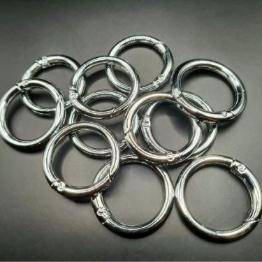 Imagem de 10 Argolas Articuladas Mosquetão Para Bolsas De Crochê E Artesanato Em Geral Prata 10 Unidades 25mm