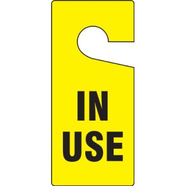 Imagem de Accuform TAD840 Etiqueta de gancho de maçaneta de porta padrão, legenda "em uso", 23 cm de comprimento x 10 cm de largura x 0 cm de espessura, plástico RP, preto sobre amarelo (pacote com 10)
