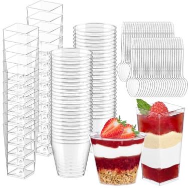 Imagem de Mini copos de sobremesa de plástico com colheres 200 peças | Serve 100 | Atiradores de sobremesa redondos de 142 g e quadrados de 85 g | Copos pequenos de festa para parfait, aperitivos, conjunto de