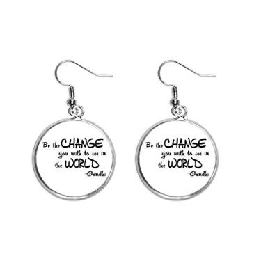 Imagem de Brinco feminino Be Change See World com citação de orelha pendente prata