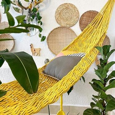 Imagem de Rede de Dormir e Descanso Trançada Atacadão Têxtil, 100% Algodão, 3,70m x 2,40m, Suporta até 180kg, Amarelo