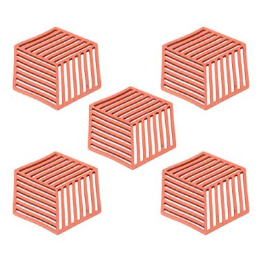 Imagem de ZJchao 5 Jogos Americanos, Esteiras de Trivet de Silicone, Esteiras de Tigela Hexagonal de 6,3 X 5,5 Polegadas, Fáceis de Armazenar para Bebidas, Pratos Quentes de Mesa Ao Ar Livre (Vermelho)