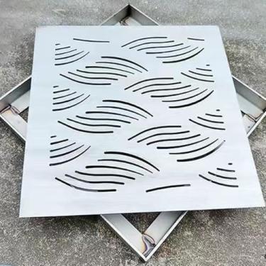 Imagem de Tampas De Drenagem Quadradas - Tampas De Grade De Metal De Aço Inoxidável 304 Para Filtros De Drenagem De Esgoto Ao Ar Livre - Ideal Para Jardim & Pátio, 15x15x2cm(5.90x5.90x0.79in)