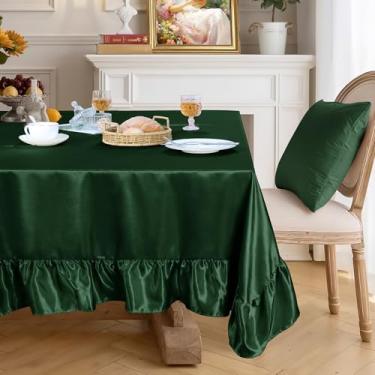 Imagem de Ersmak Toalha de mesa de cetim verde escuro com borda de babados – toalha de mesa retangular de cetim 152 x 300 cm toalha de mesa de seda brilhante para casamentos, banquetes ou jantares em casa