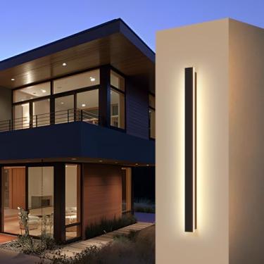 Imagem de TraLiGu Arandela de parede externa linear moderna – 81,5 cm 25 W LED 3000K IP65 à prova d'água preta luminária externa, luminária de varanda para garagem, entrada e porta da frente