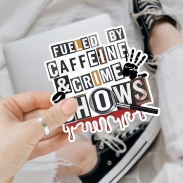Imagem de Adesivo com 3 peças Fueled by Caffeine and Crime Shows, Adesivos True Crime, Podcasts Crime Show, Adesivo de Café Retrô Dia das Bruxas - Adesivo de Vinil 7,6 cm para Garrafas de Água Laptop Telefone