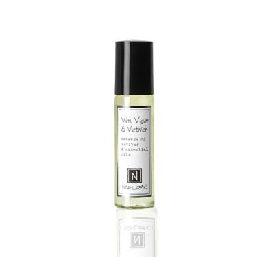 Imagem de Nabila K Perfume Roll-on Vim, Vigor & Vetiver com óleo essencial de vetiver, sem álcool, totalmente natural, orgânico, fragrância de longa duração - Perfume feminino tamanho viagem - aprovado pela TSA