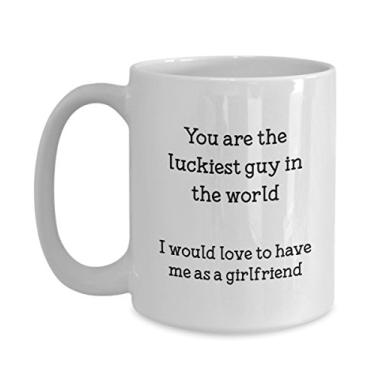 Imagem de Caneca You Are the Luckiest Guy in the World – Caneca de café divertida para namorado – Presente de namorada para namorado – Ideia de de Natal
