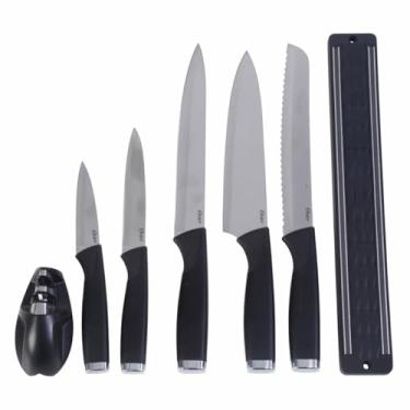 Imagem de OSTER JOGO DE FACAS 7 PEÇAS EM AÇO INOX BRIDGEWALL - 1 FACA DO CHEF, 1 FACA DE FATIAR, 1 FACA DE PÃO, 1 FACA UTILITY, 1 FACA DE DESCASCAR, 1 SUPORTE MAGNÉTICO, 1 AFIADOR DE FACAS MANUAL