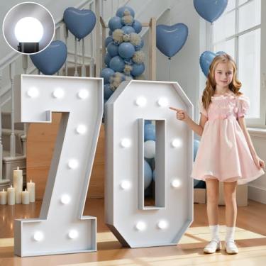 Imagem de Imprsv Números para letreiros de 9,5 m de altura: decorações grandes de 70 anos 9,5 m com números iluminados brancos decoração de festa de aniversário grande pano de fundo de papelão de espuma número