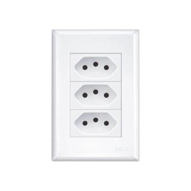 Imagem de Tomada Tripla Fame Evidence 2p+t 20a Com Placa 4x2 Branca - FAME BRASI