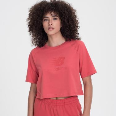Imagem de Camiseta Cropped New Balance Essentials Feminina-Feminino