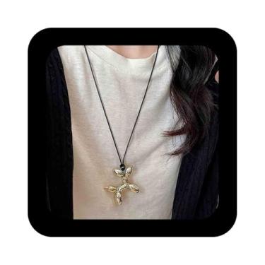 Imagem de Erimberate Colar gargantilha de balão boêmio com pingente de cachorro com balão de ouro 3D, colar de corda de cera para cachorrinho, balão, poodle, couro, colar, suéter longo, joia para mulheres,