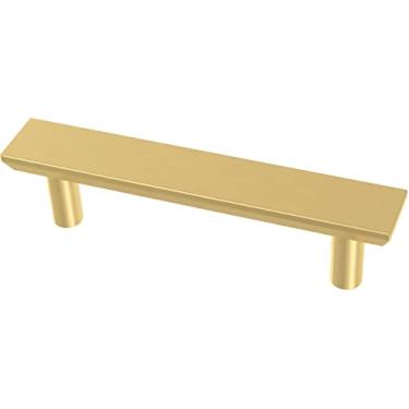 Imagem de O puxador chanfrado simples da Franklin Brass é a maneira perfeita de adicionar um elemento casual, mas atualizado, a qualquer armário ou gaveta. Com linhas retas e um detalhe chanfrado simples, ele traz um ar de sofisticação descontraída a qualquer projeto. O sofisticado latão escovado funciona bem