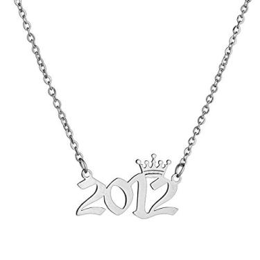 Imagem de MICOMAKA Número de ano de nascimento com colar de coroa, inglês antigo, joia de aniversário memorável para mulheres e meninas, joia de aniversário personalizada, pingente de aço inoxidável de ouro