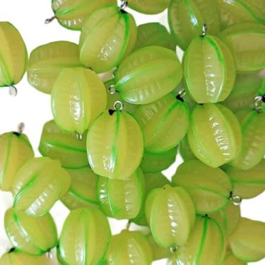 Imagem de ARTISAMILY 20 peças de pingentes de frutas e carambola de resina, lindo chaveiro de frutas verdes, pingentes, pingente de comida, adorável, enfeite de pendurar 26 x 24 mm para fazer joias, artesanato