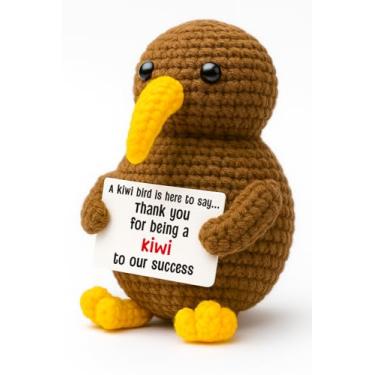 Imagem de Canmuchful Presentes de agradecimento para colega de trabalho, chefe, professor – Linda estatueta de pássaro Kiwi de crochê com cartão, presente de agradecimento, decoração de mesa de escritório