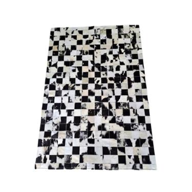 Imagem de Tapete de Couro Natural Vaca 2,00 x 1,50m (Preto Branco Malhado)