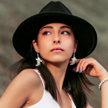 Imagem de Brincos femininos ocidentais prateados simétricos cowgirl strass brilhante cowboy esmalte chapéu boêmio rodeio bota brincos pendurados, chapéu branco